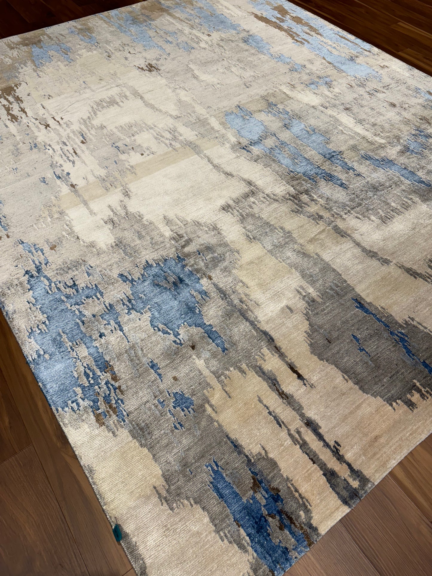 Serene Hues Abstract Silk Rug MP6407 - 8 x 9.9