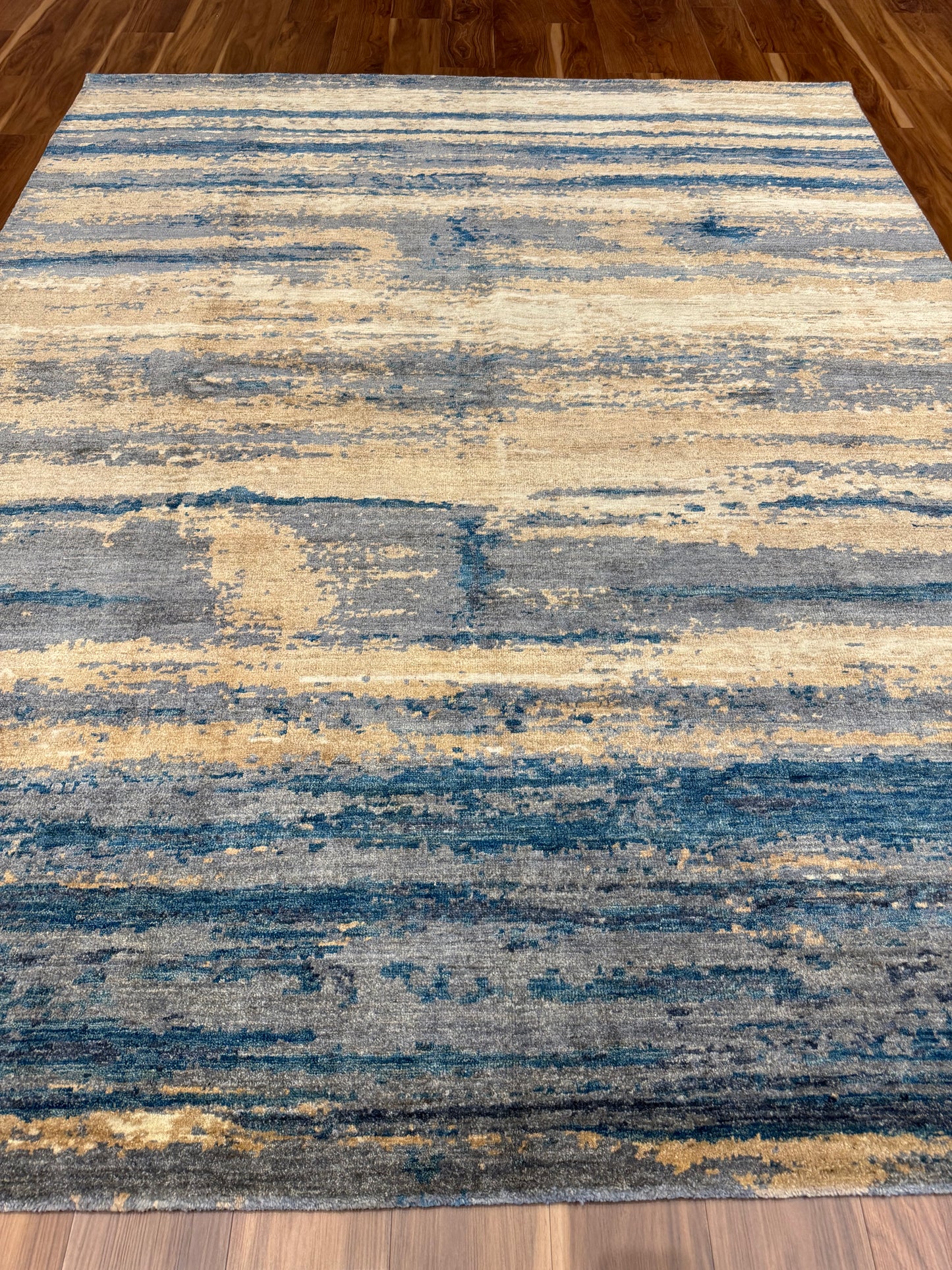 Vertical Harmony Modern Wool Rug MP6434 - 7.11 x 10.1