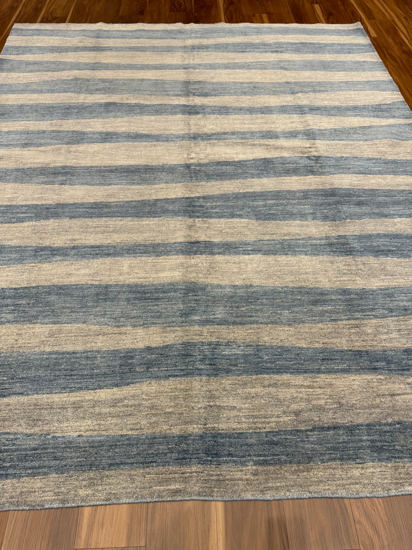 Modern Striped MP6469 - 7.11 x 9.8