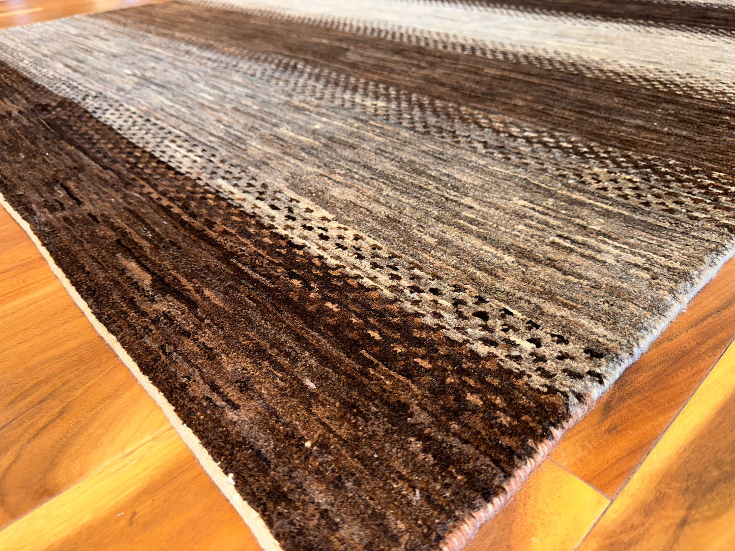 Modern Striped SR6653 - 5.1 x 7.11