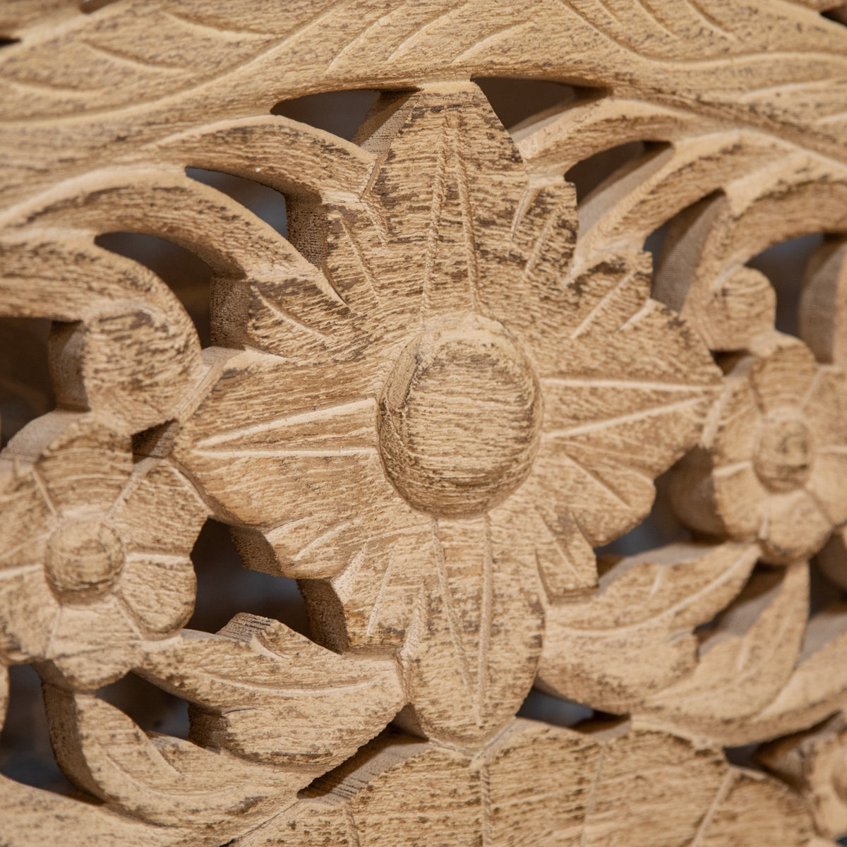 80" Hand-Carved Whitewash King Size Bed